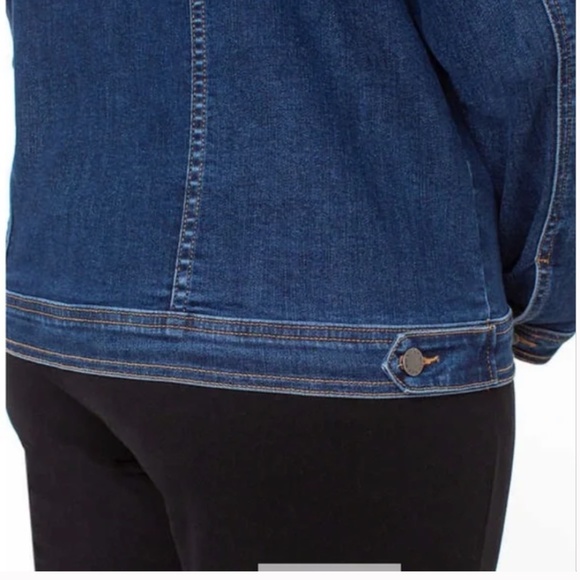 Well Worn Dark Wash Blue Button Stretchy Denim Jean Jacket Size Small Trucker - Picture 8 of 8